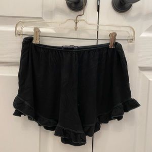 Black Brandy Melville shorts